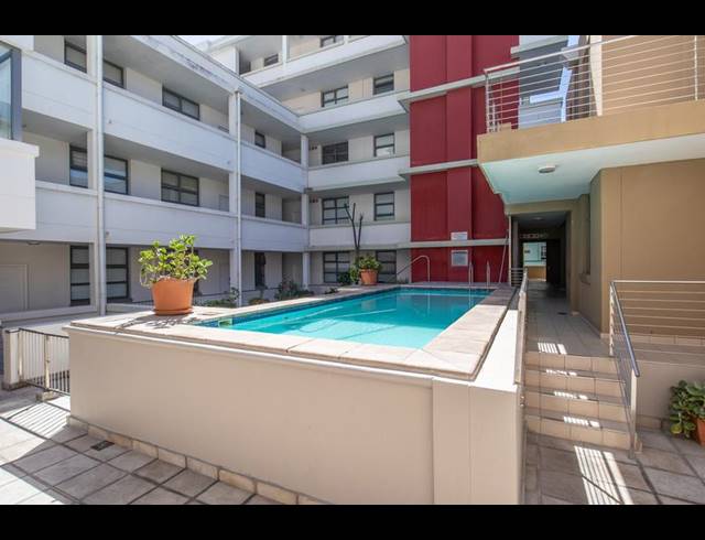 1 BEDROOM PROPERTY TO RENT IN MUIZENBERG